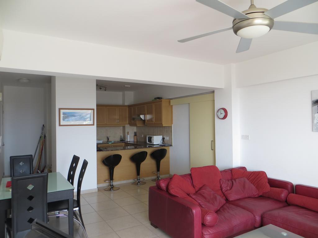 Melania Apartment Paphos Exterior foto